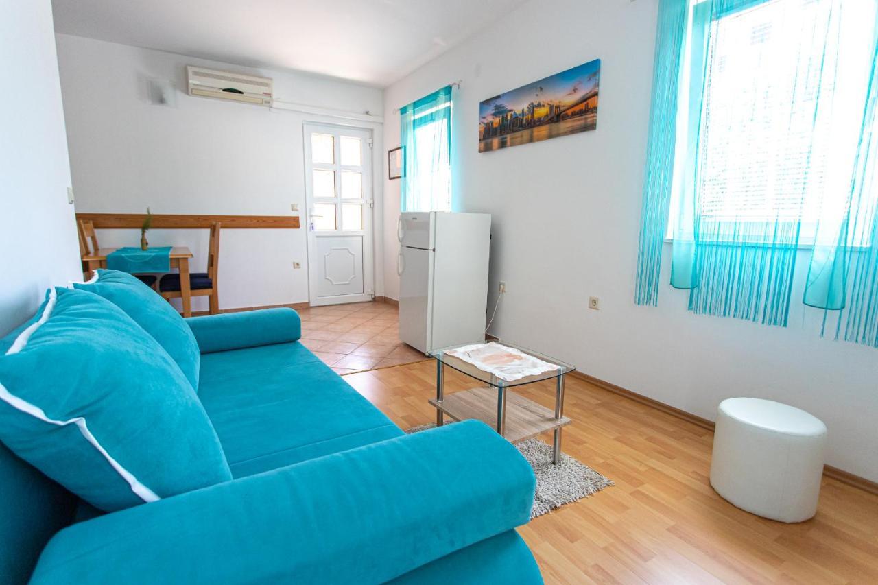 Ljubo Apartment *